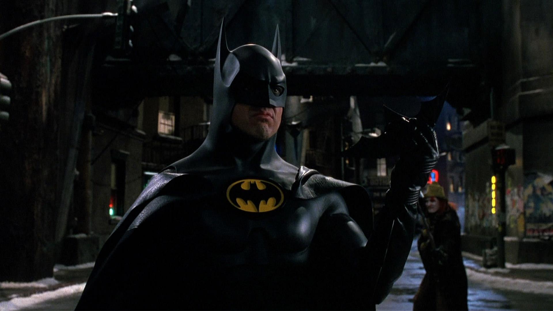 بازگشت بتمن مایکل کیتون در تصویر جدید فیلم Batgirl