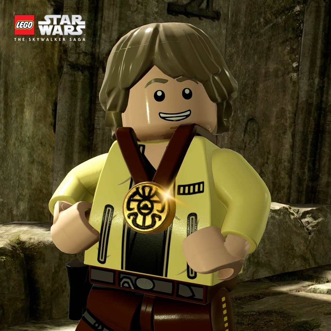 کاراکتر بازی LEGO Star Wars: The Skywalker Saga با لباس زرد رنگ