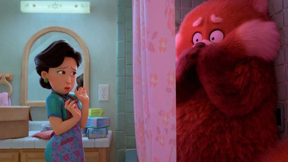 انیمیشن Turning Red پیکسار و پاندا قرمز مخفی در حمام خانه