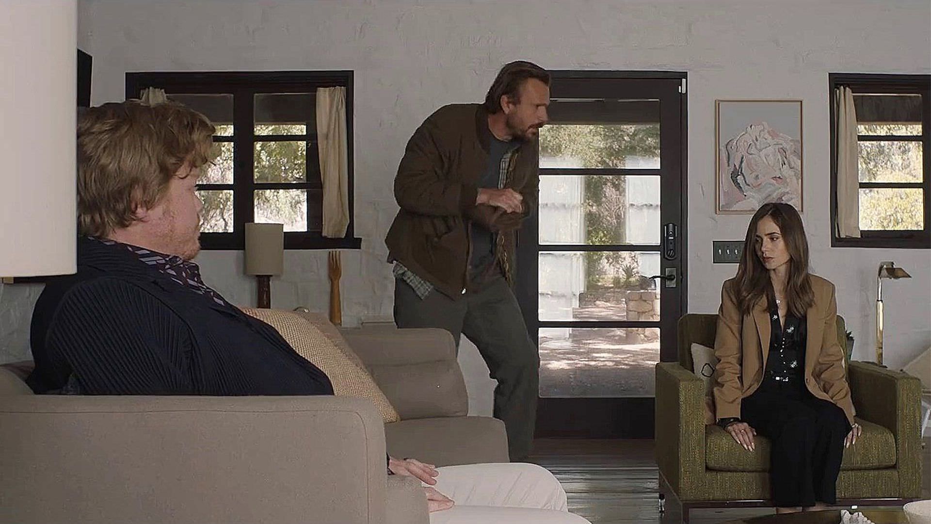 جیسون سیگل دو شخصیت لیلی کالینز و جسی پلمونس را در فیلم Windfall به گروگان گرفته است