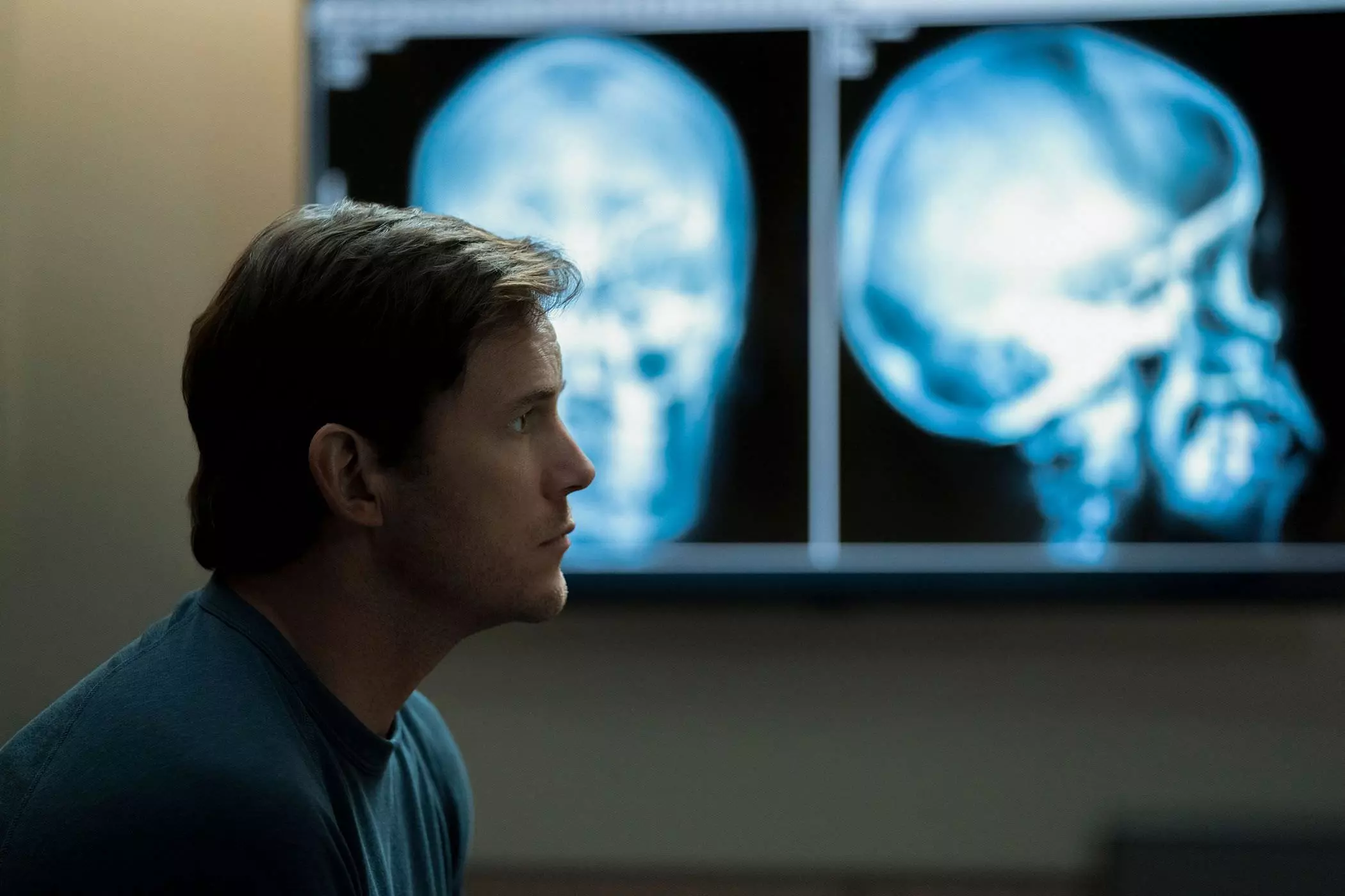 Chris Pratt, Terminal Listesi'nde beyninin görüntülerini inceliyor