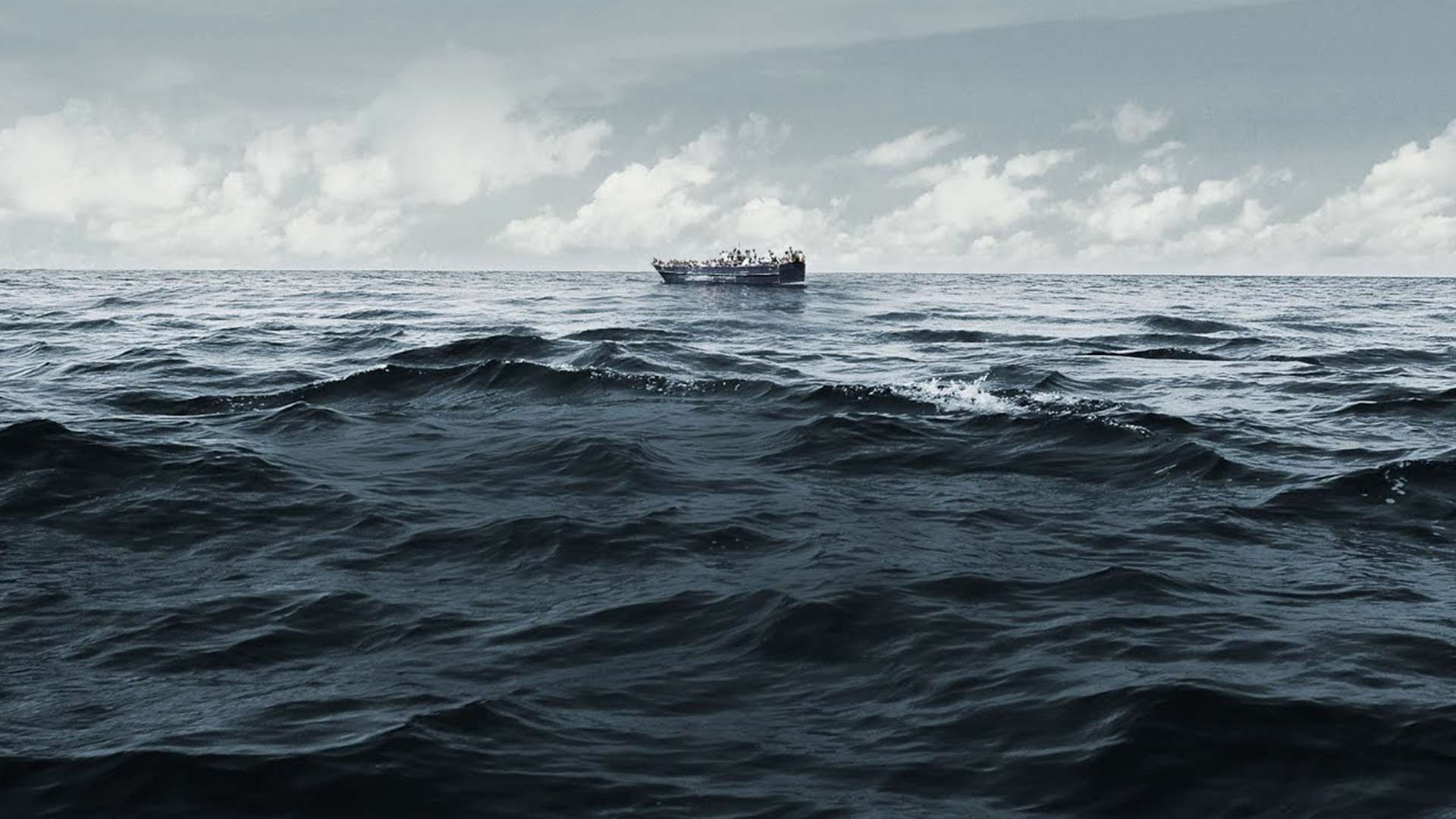پناهجویان در دریا در مستند اتش در دریا