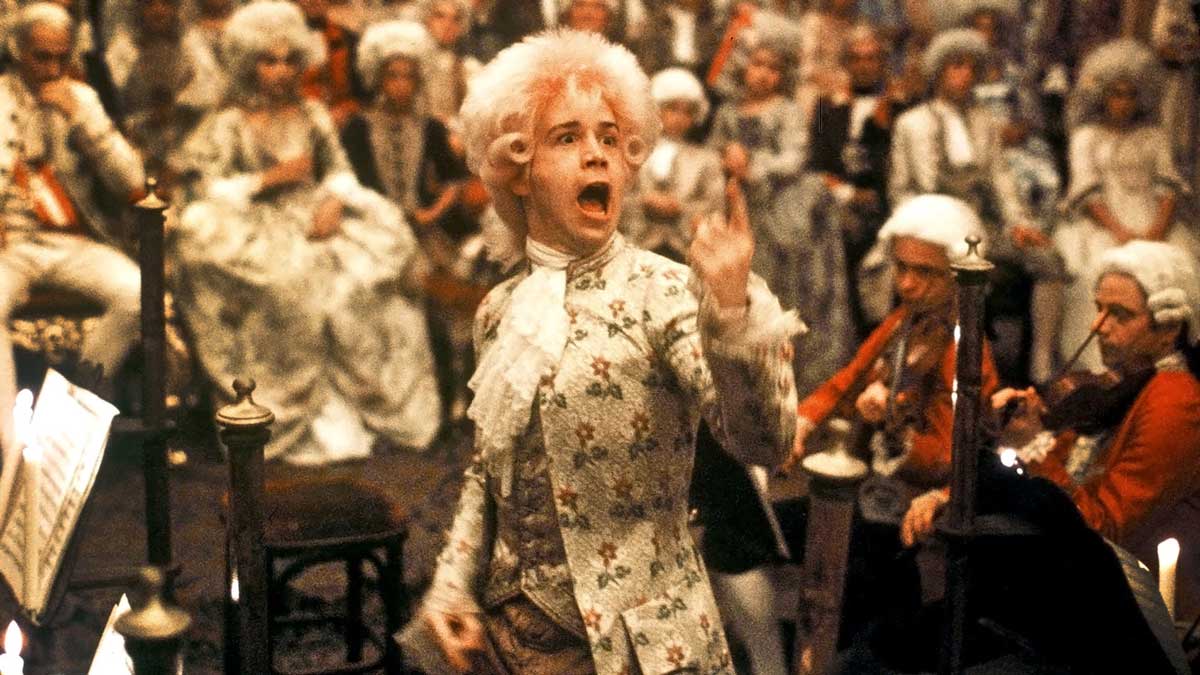 ولفگانگ آمادئوس موتسارت در فیلم Amadeus، محصول سال ۱۹۸۴ میلادی