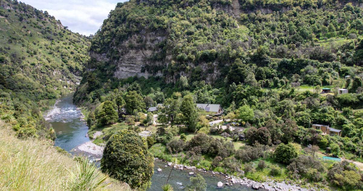 Yüzüklerin Efendisi'nde Anduin Nehri olarak Yeni Zelanda'daki Rangi Tiki Nehri