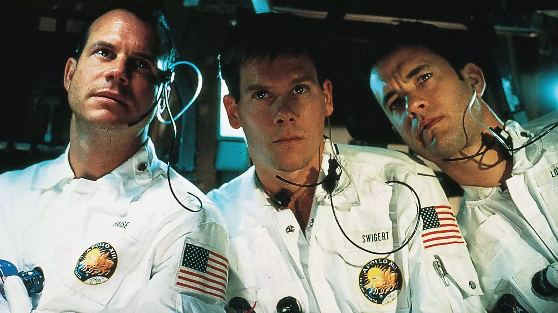 تام هنکس به همراه ۲ بازیگر دیگر در فیلم Apollo 13