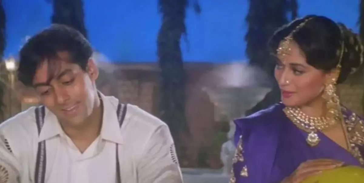 سلمان خان و مدوری دیکشیت در نقش پریم و نیشا در فیلم من برای تو چه کسی هستم