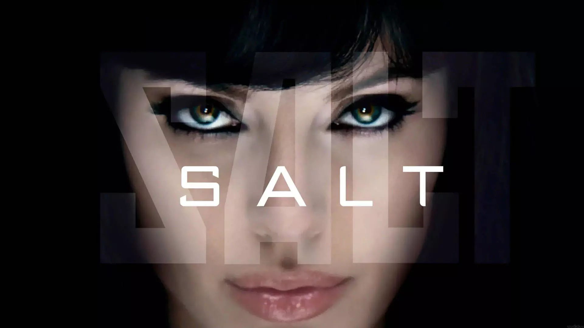 پوستر سینمایی فیلم Salt با حضور آنجلینا جولی