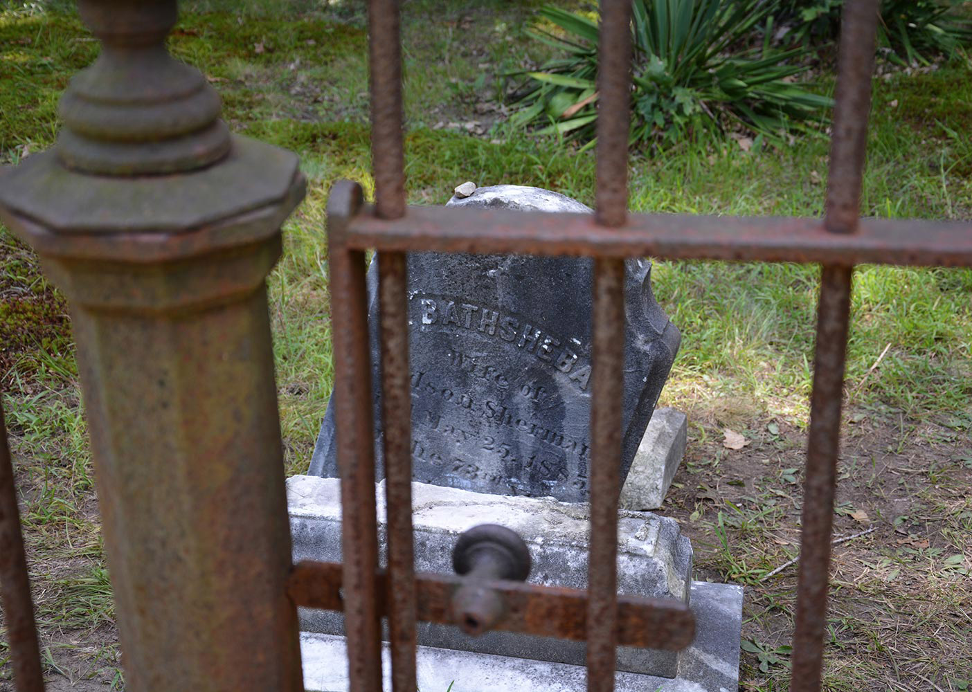 La véritable tombe de Beth Sheba Sherman, la méchante sorcière de The Conjuring