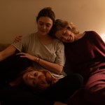 فروش حق پخش فیلم جدید الیزابت اولسن با نام His Three Daughters به نتفلیکس