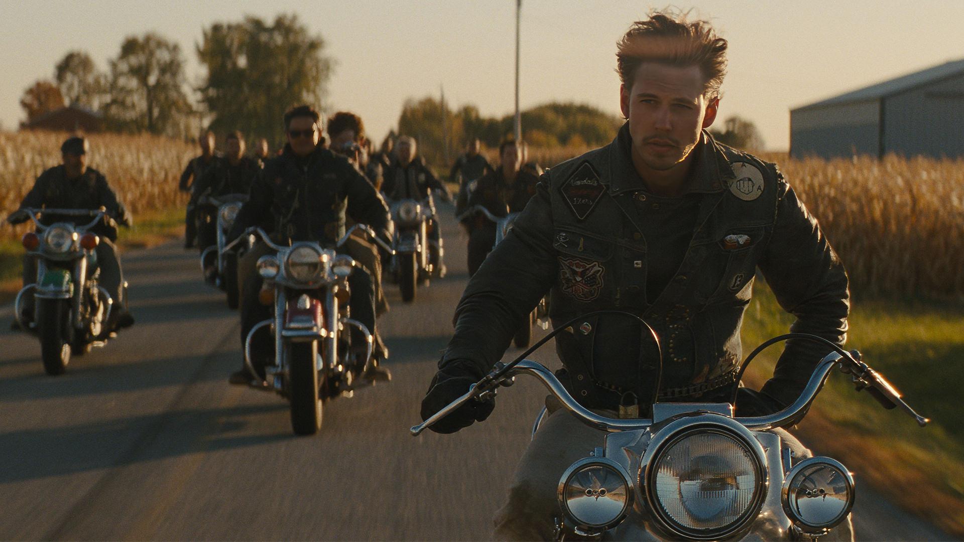 موتورسواری آسیتن باتلر در فیلم The Bikeriders 
