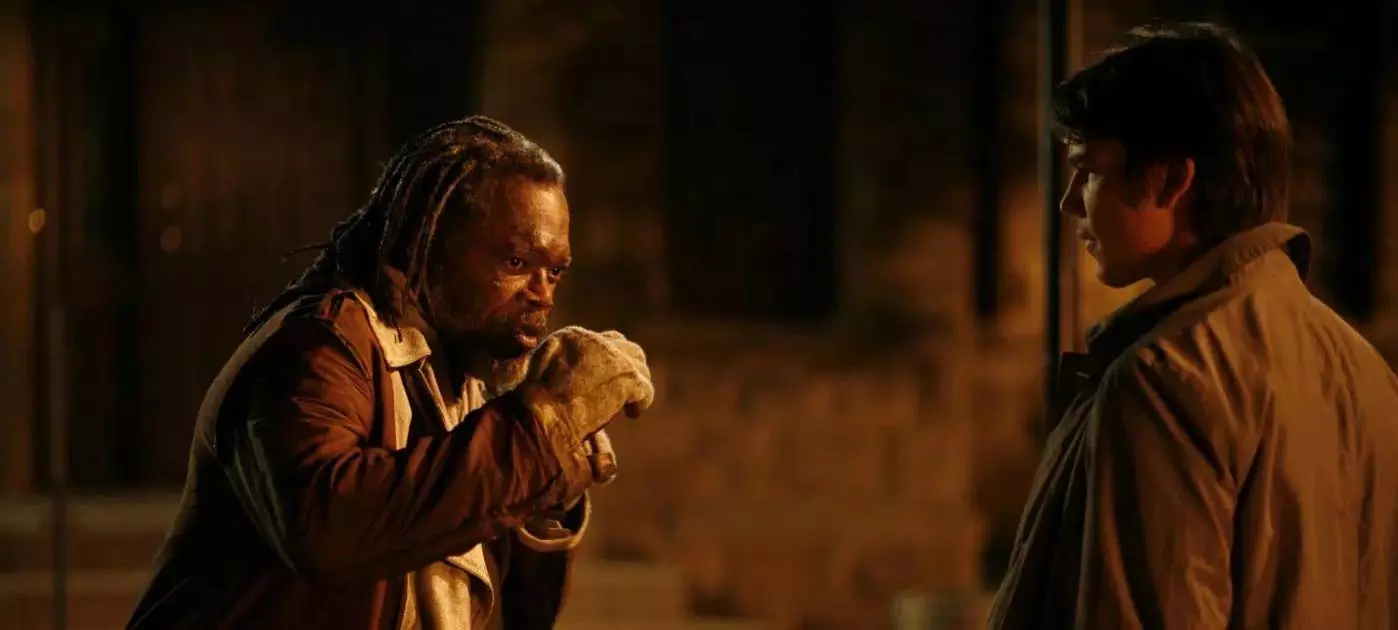 ساموئل ال جکسون در نقش بوکسوری به نام چامپ در فیلم احیای قهرمان