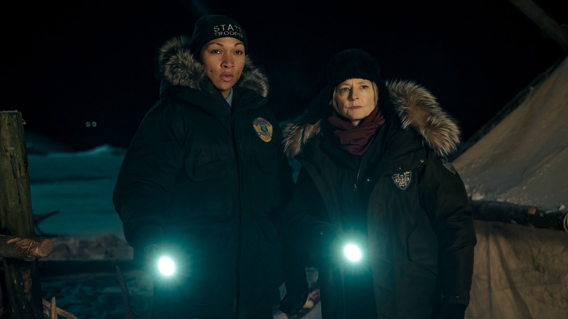 Jodie Foster et Callie Reyes dans True Detective : Night Country