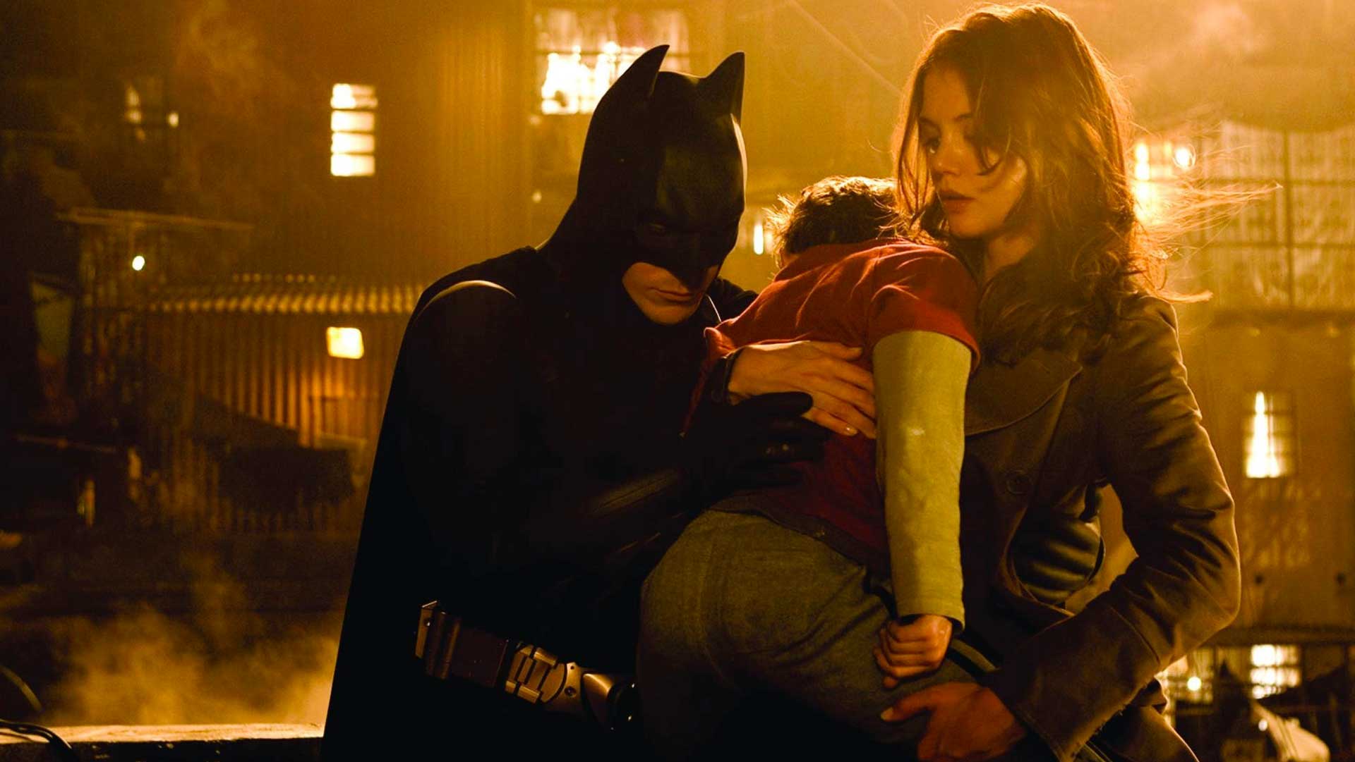 نجات کودک در فیلم Batman Begins (بتمن آغاز می‌کند) نولان، یکی از بهترین فیلم های ابرقهرمانی تاریخ سینما