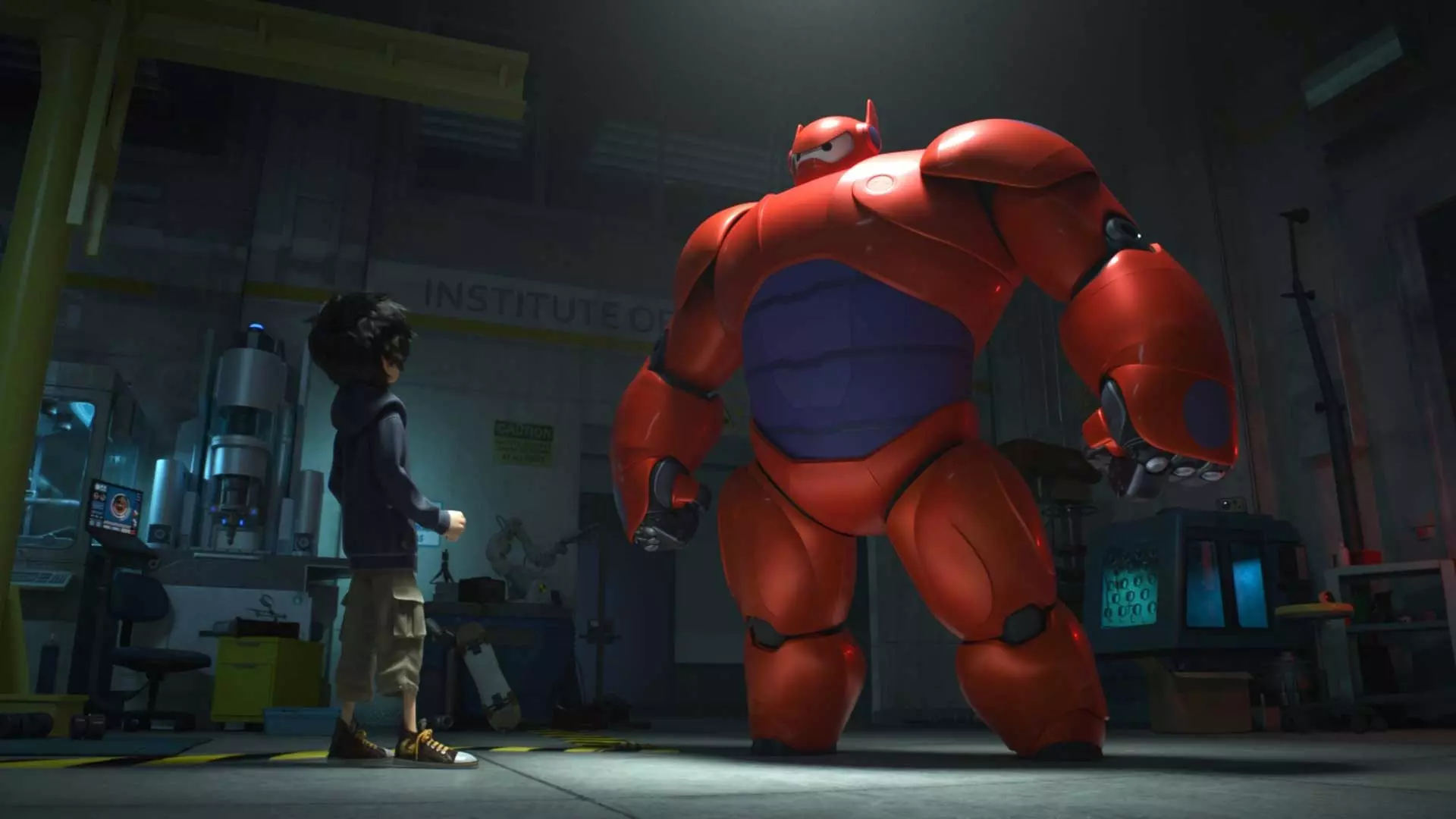 ربات مهربان بزرگ با لباس قرمز در انیمیشن Big Hero 6، یکی از بهترین فیلم های ابرقهرمانی تاریخ سینما