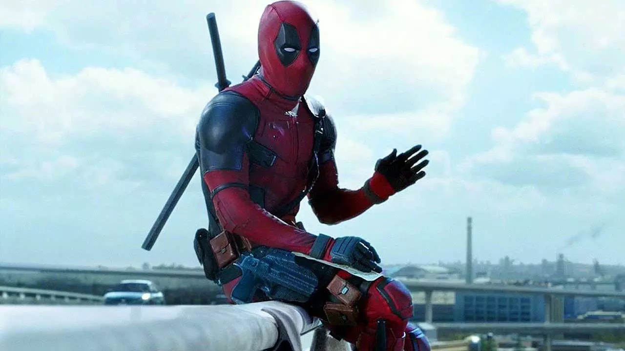 شکستن دیوار چهارم توسط ددپول در فیلم Deadpool، یکی از بهترین فیلم های ابرقهرمانی تاریخ سینما