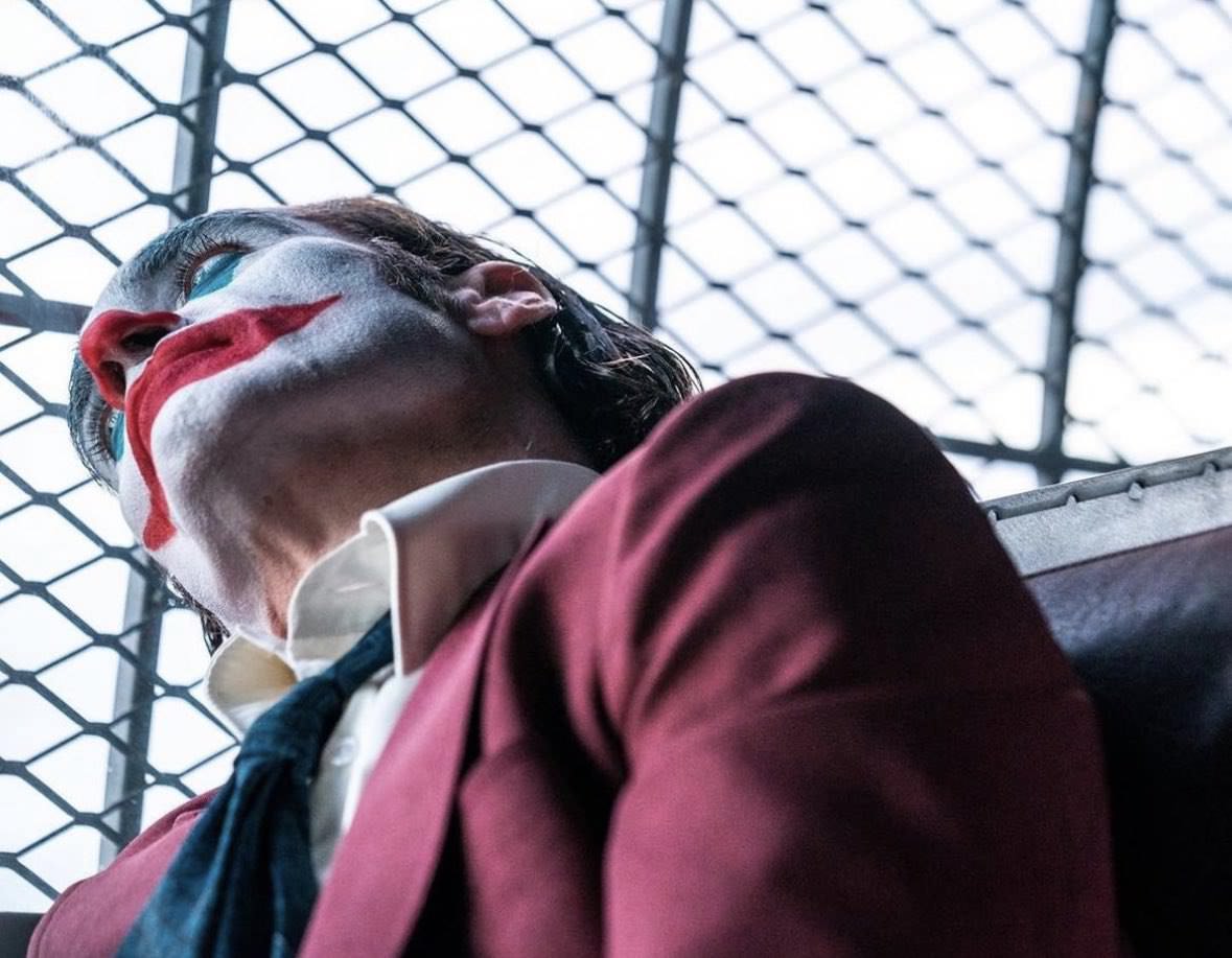 خواکین فینیکس در ظاهر کامل جوکر در Joker: Folie à Deux