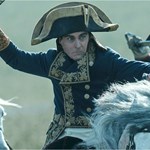 سفر واکین فینیکس با کشتی بزرگ در تیزر فیلم Napoleon