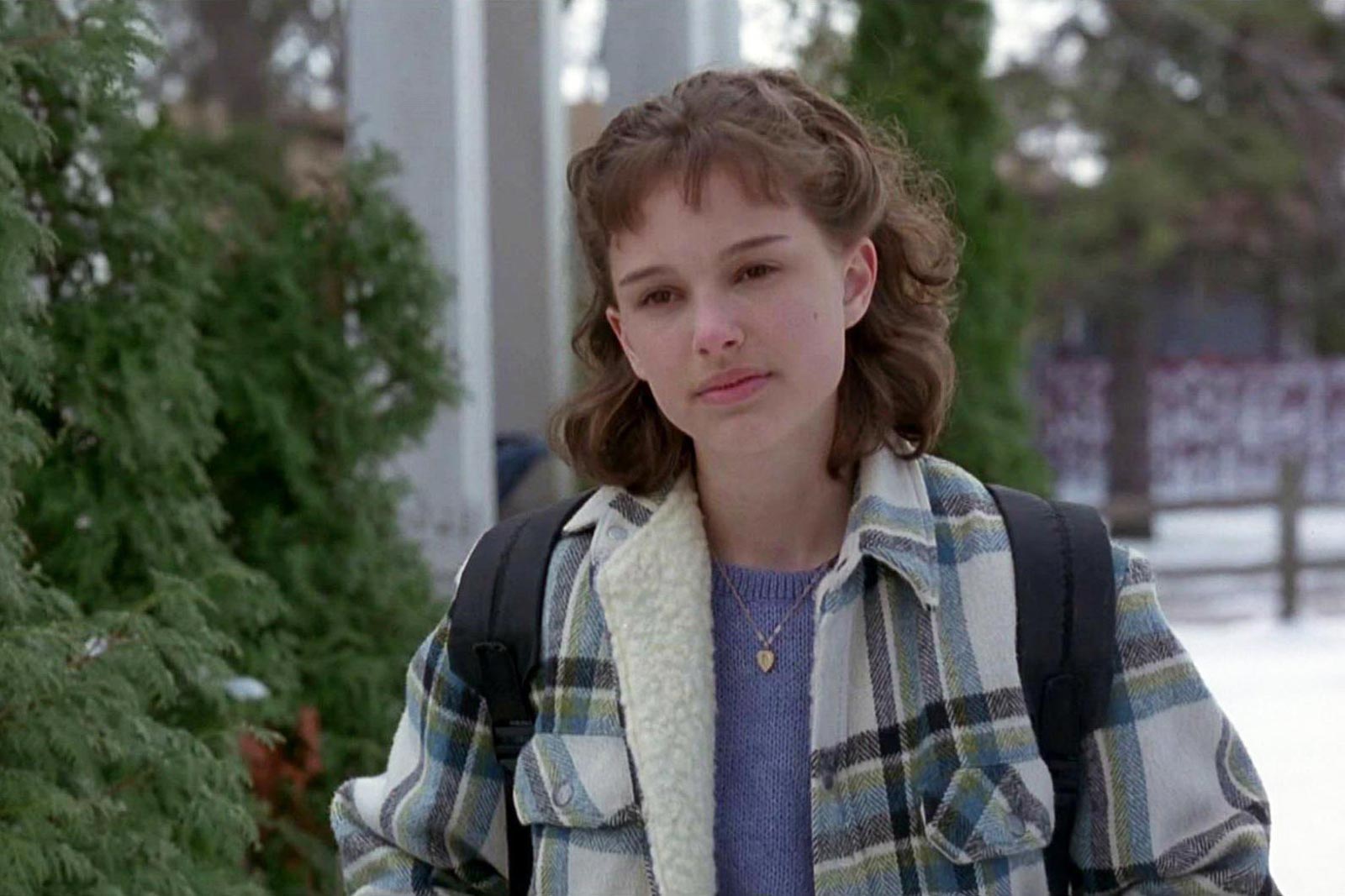 ناتالی پورتمن در نقش دختری نوجوان به نام مارتی در فیلم دختران زیبا