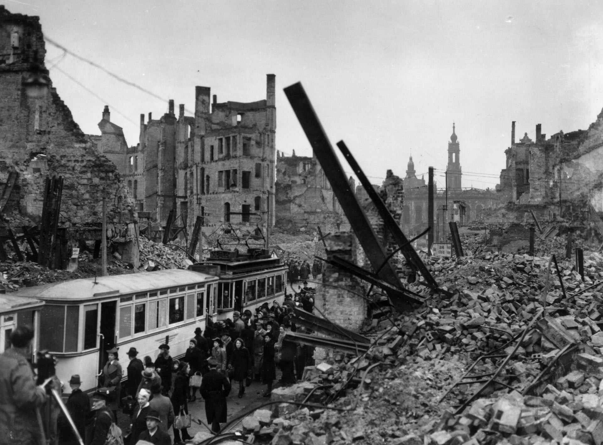 وضعیت شهرهای جهان پس از بمبارانهای جنگ جهانی دوم