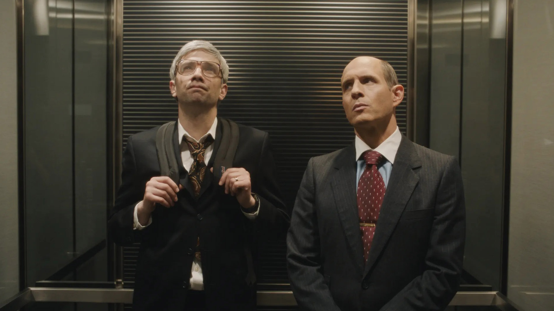 جیم و مایک در آسانسور در فیلم بلک‌بری