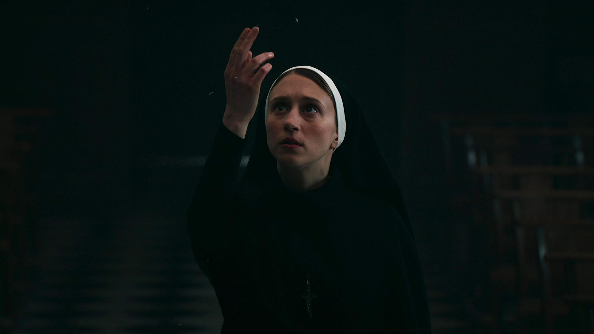 مواجهه خواهر آیرین با والاک در فیلم The Nun II
