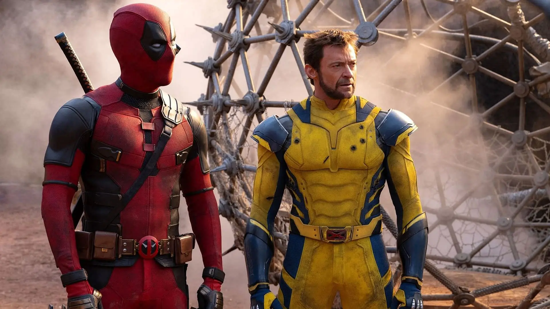 ددپول و ولورین پس از یک مبارزه در فیلم Deadpool and Wolverine