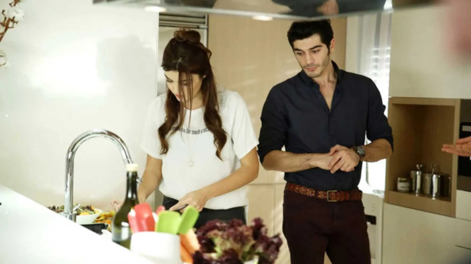 Handi Erçel و Burak Deniz در سریال Aşk Laftan Anlamaz