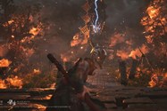 کاراکتر بازی Black Myth: Wukong در محیطی آتشین