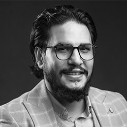 نیما نادری